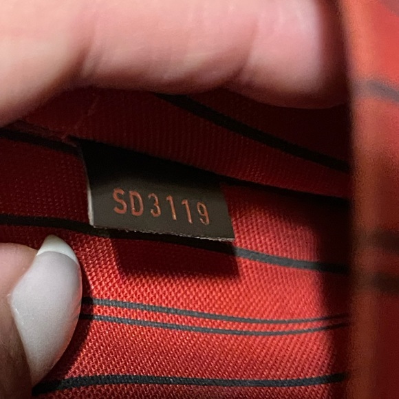 ⛔️SOLD⛔️Authentic Louis Vuitton Neverfull Pochette Wristlet Damier Ebene - Picture 7 of 16